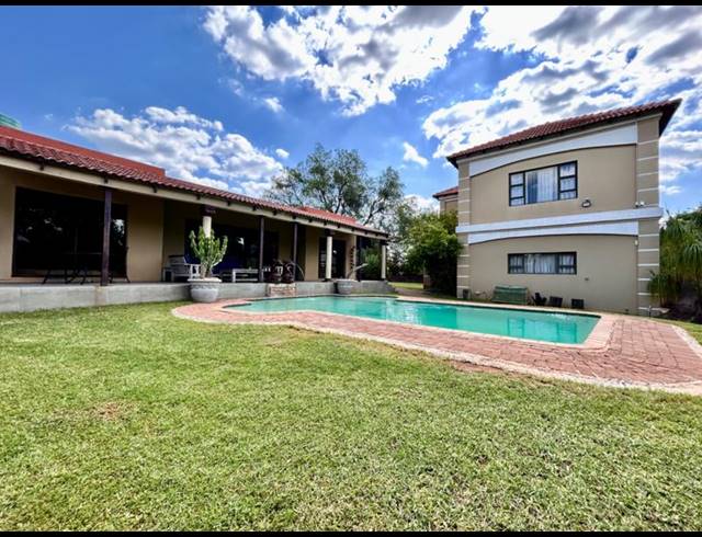 FARM FOR SALE IN BROEDERSTROOM